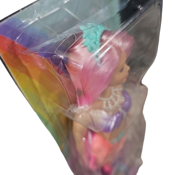 Barbie Dreamtopia Mermaid Doll Pink Hair, Pink Ombre Tail & Headband Accessory - Picture 6 of 7